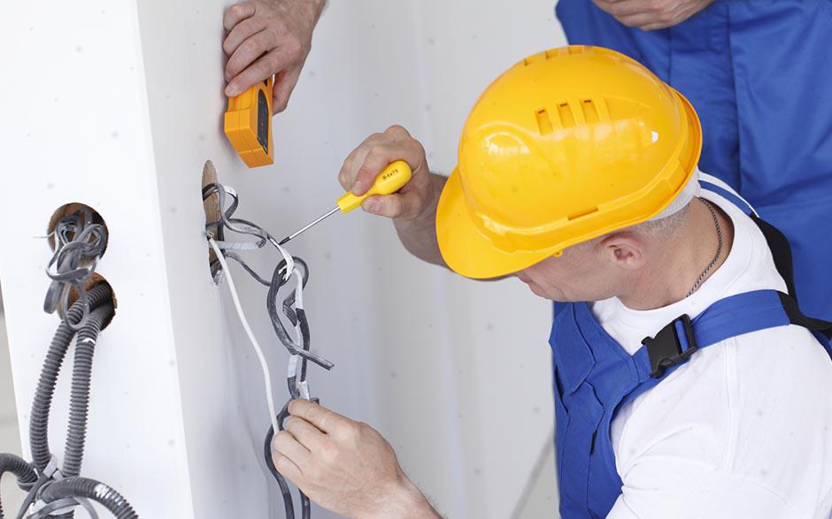 cherche électricien Évry